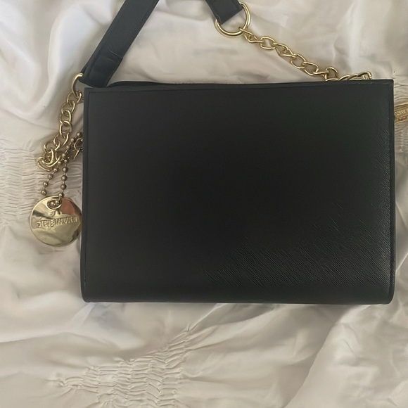 Black Steve Madden crossover bag - Picture 2 of 3